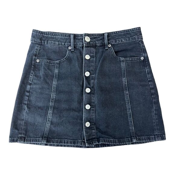 AMERICAN EAGLE Black Jean Mini Skirt. Size 6 - Picture 1 of 3
